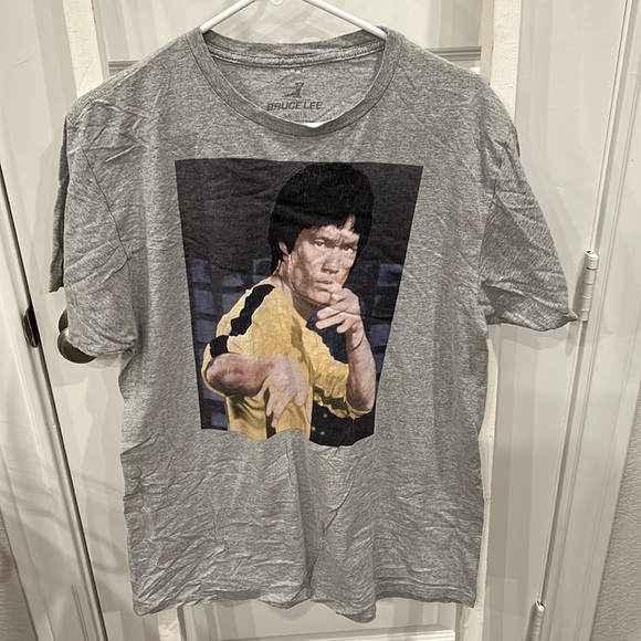 Bruce Lee Tees Other - Grey Bruce Lee Sz Men’s Large Short Sleeved T-Shirt by Bruce Lee Tees